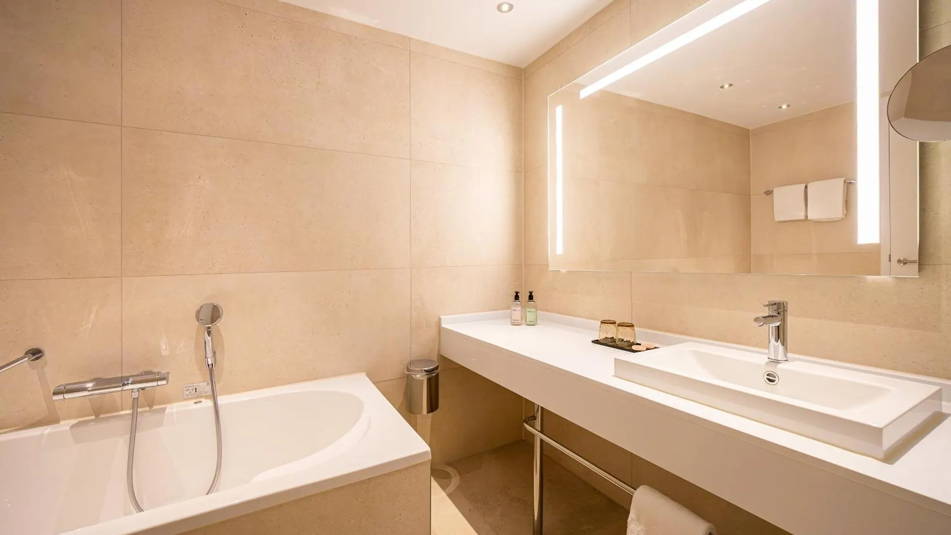 ****  Van Der Valk Hotel Schiphol Hoofddorp Paesi Bassi